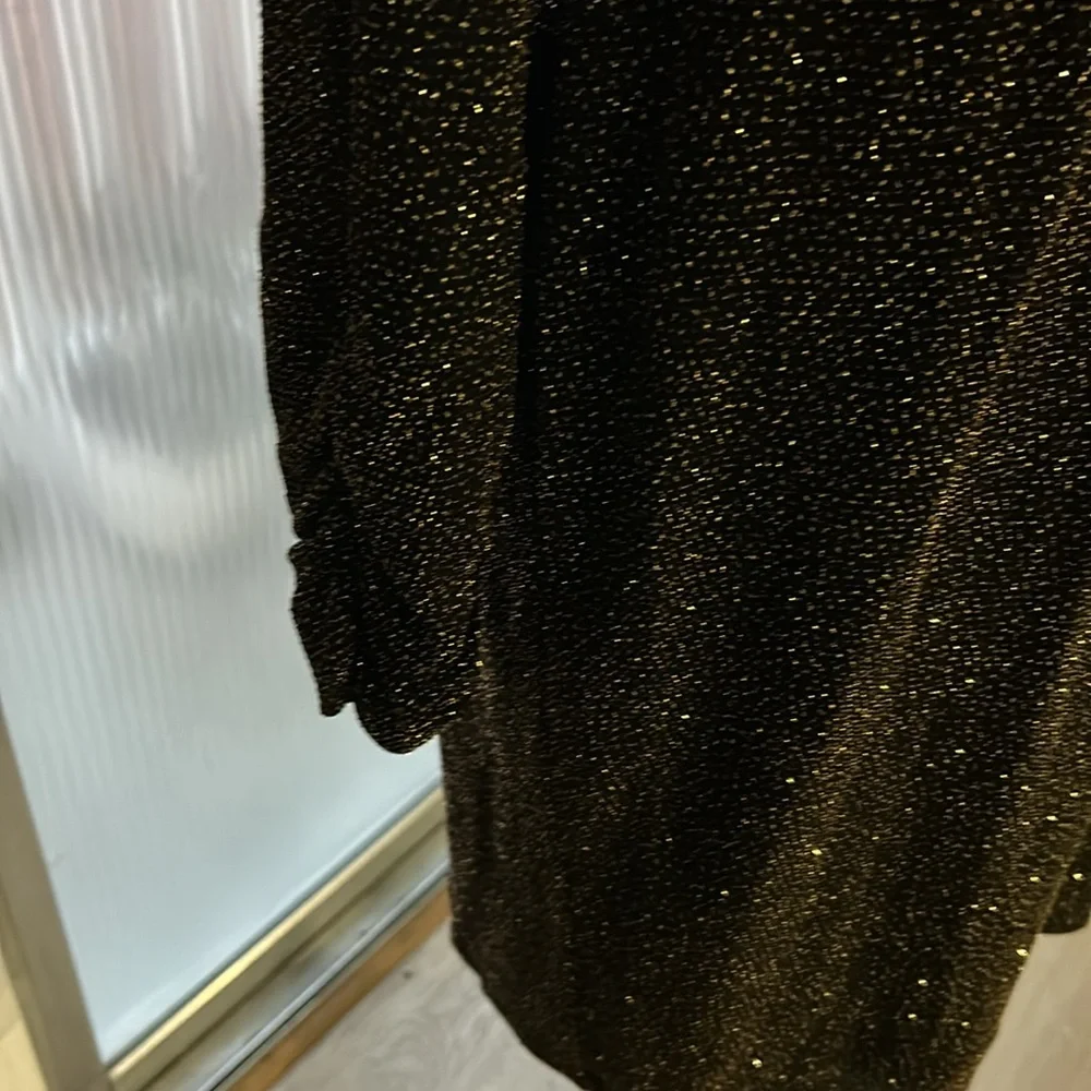 Used - Picture 3 of 3